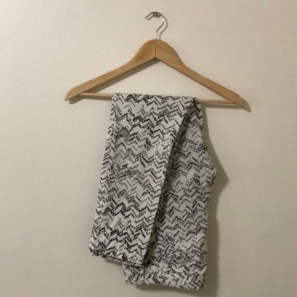 Gap printed khakis